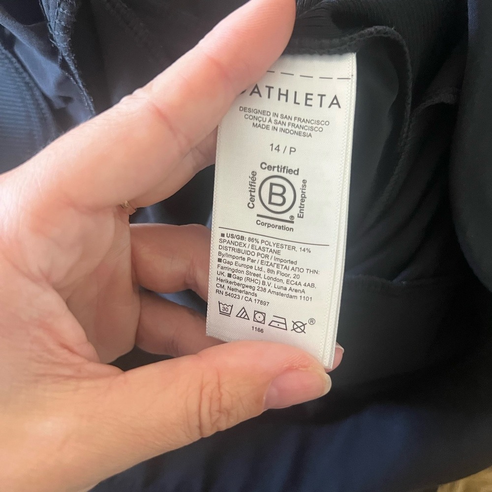 Athleta Black Cropped Pants - Picture 6 of 6